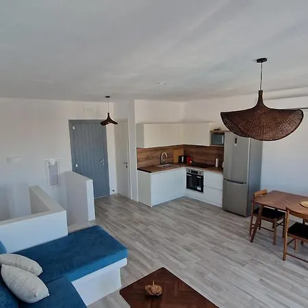 Meraki Apartment